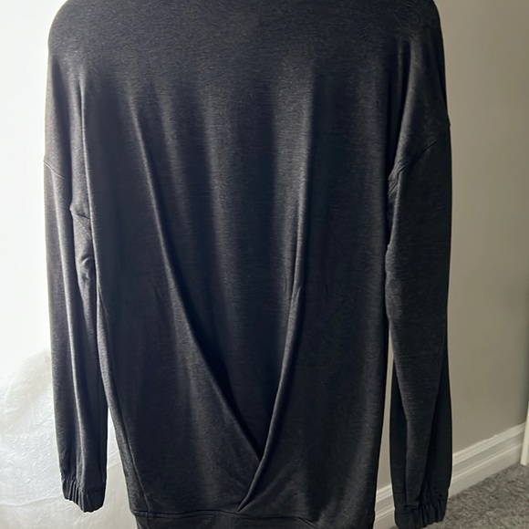 Lululemon Twisted and Tucked Long sleeve gray pullover drawstring sweatshirt 4 - Picture 6 of 11